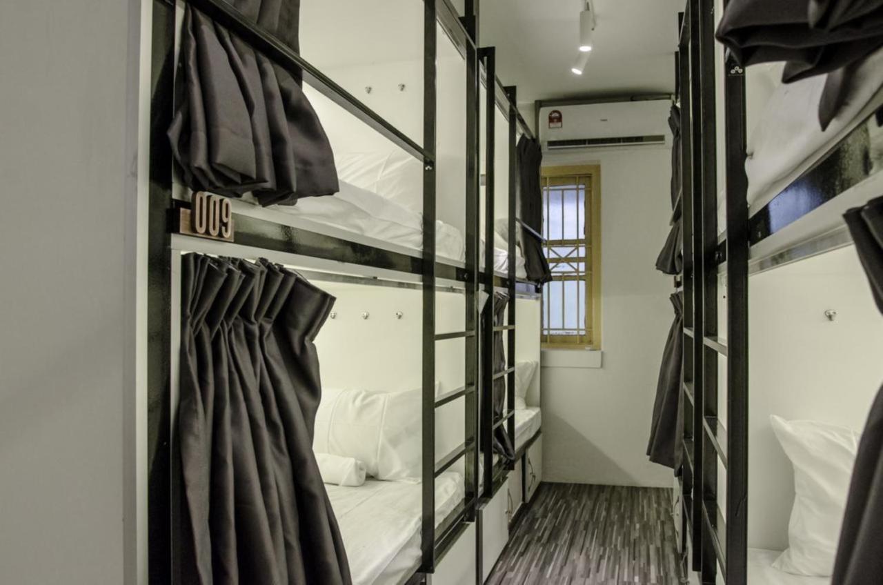 Oyo 90121 Summer House Bed & Cafe クアラルンプール エクステリア 写真