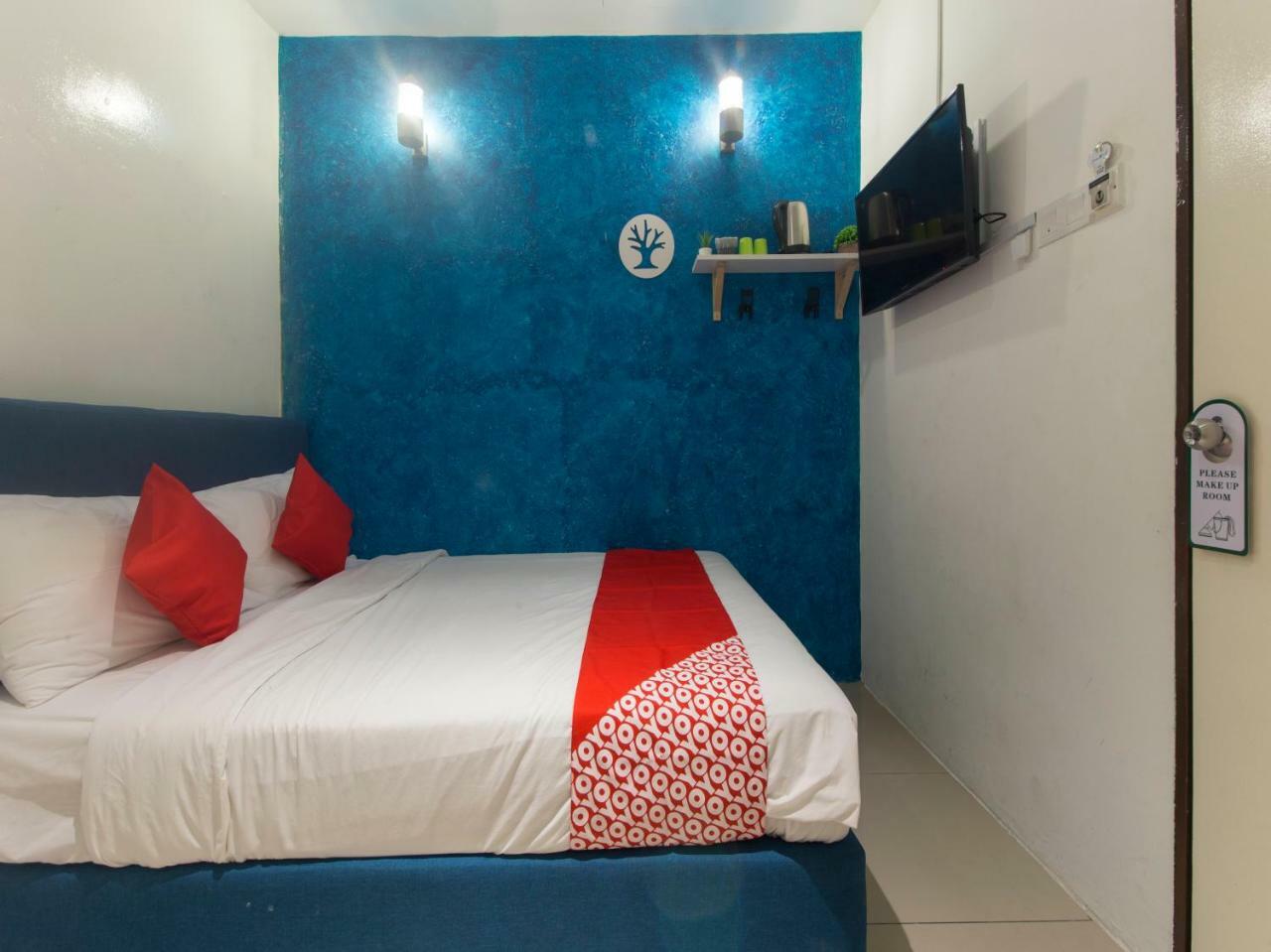 Oyo 90121 Summer House Bed & Cafe クアラルンプール エクステリア 写真